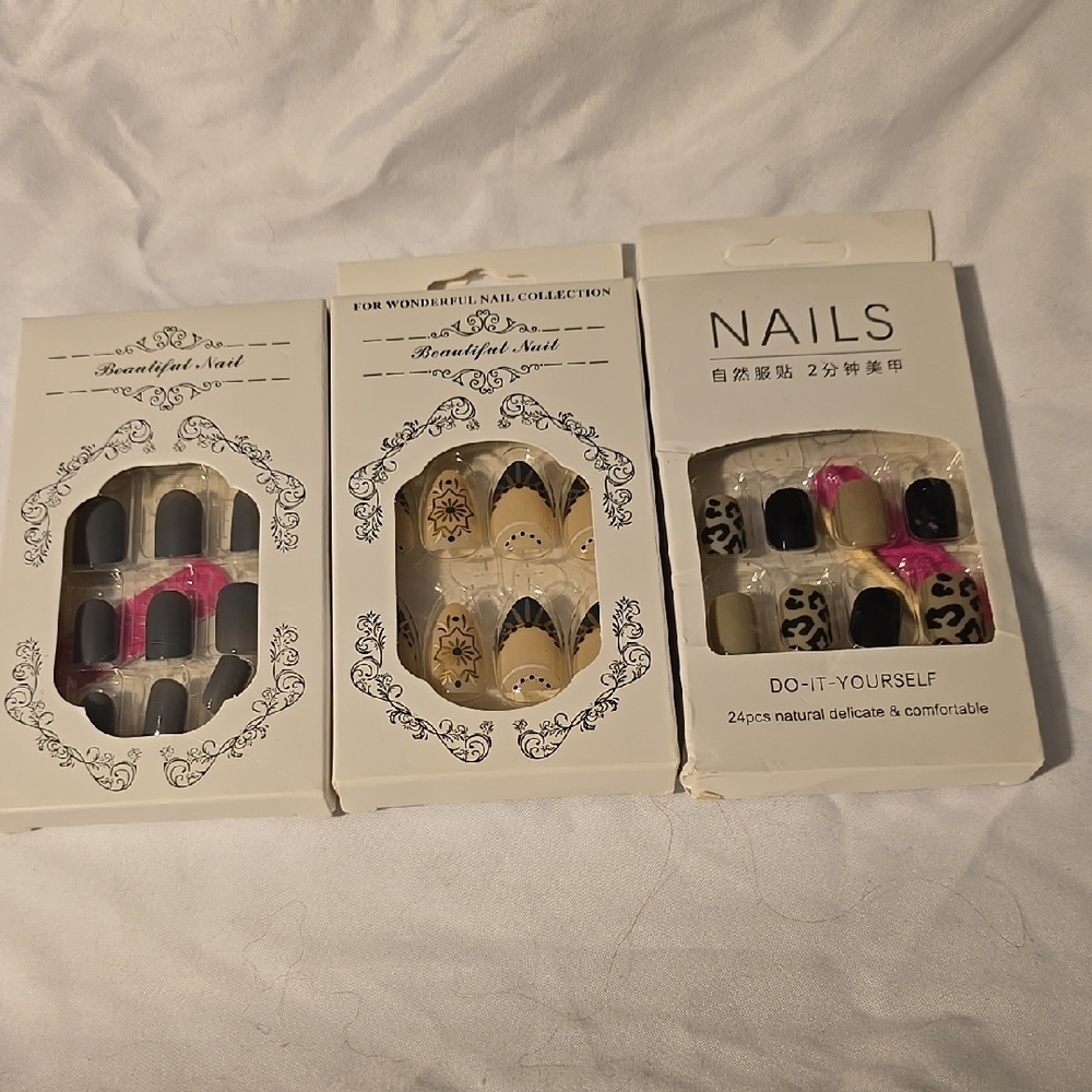 3 Beautiful Nail Collection - Black and Pink Designs